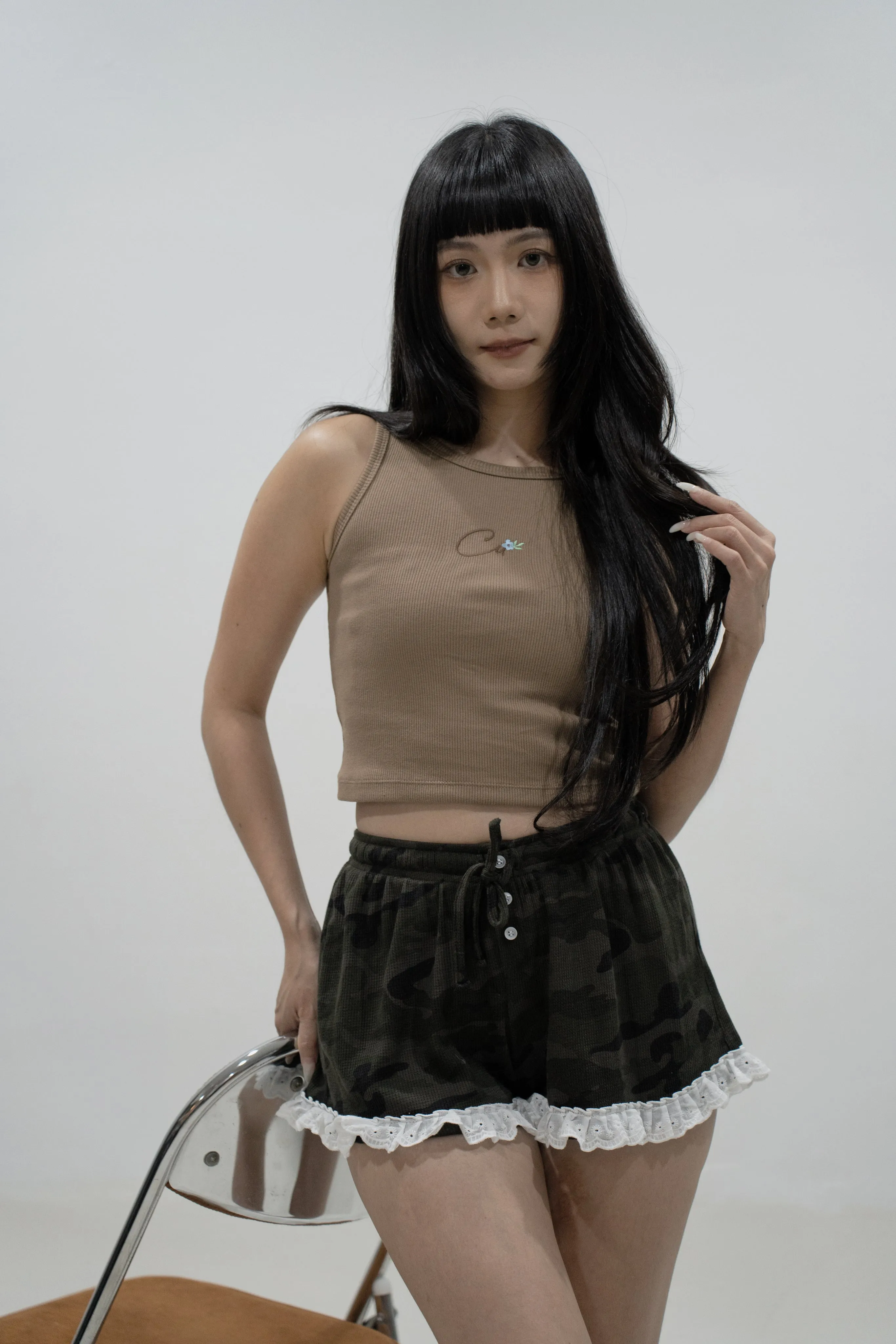 [EM] AEIOU Lace Shorts Collection ARMY GREEN