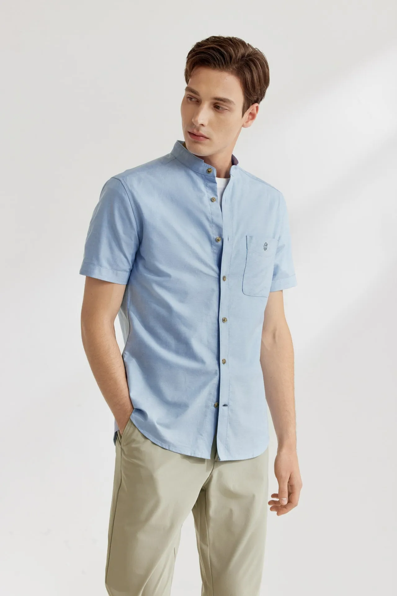 Oxford Stand Collar Logo Casual Shirt in Smart Fit Short Sleeve