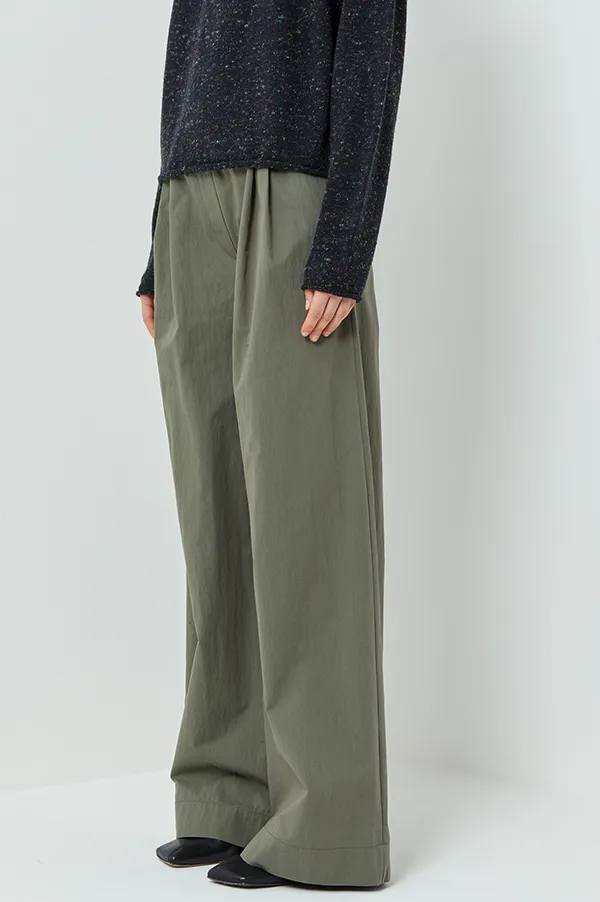 Pisha Pants in Moss Green